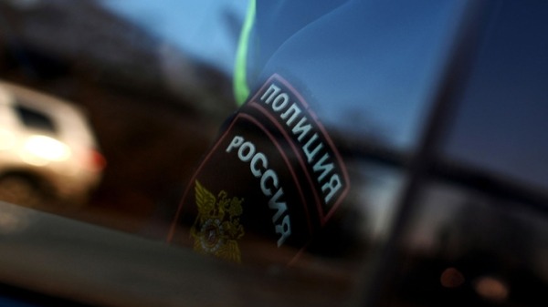 По делу о мошенничестве с квартирой Долиной арестована женщина-курьер По делу о мошенничестве с квартирой Долиной арестована женщина-курьер