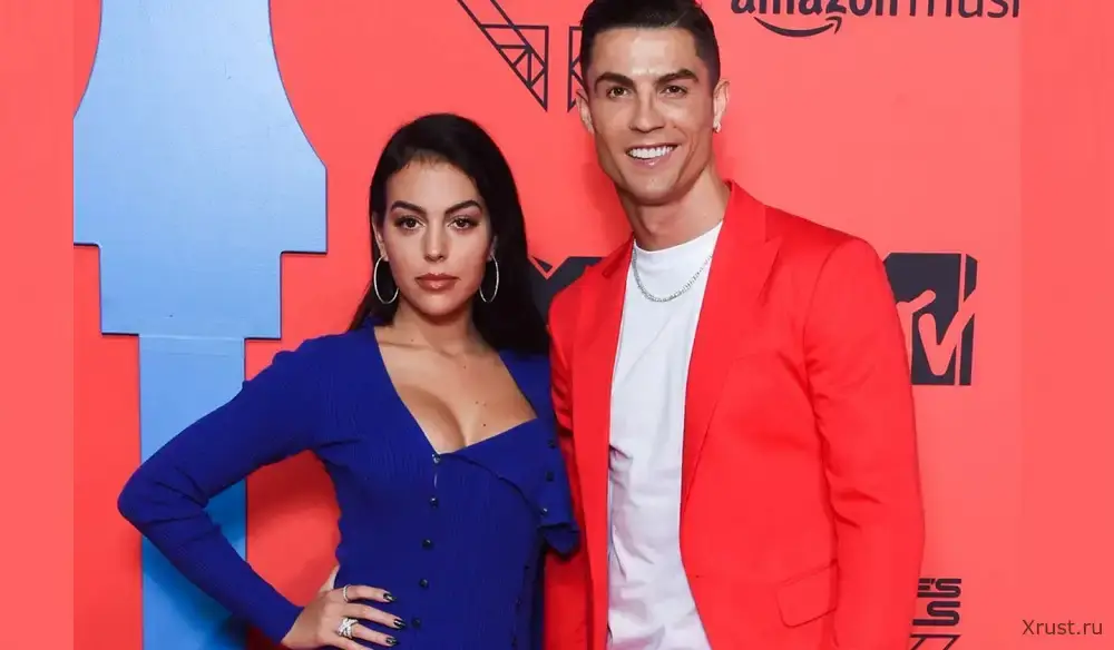 Джорджина Родригес сменила обычное обручальное кольцо на бриллиантовое Джорджина Родригес сменила обычное обручальное кольцо на бриллиантовое